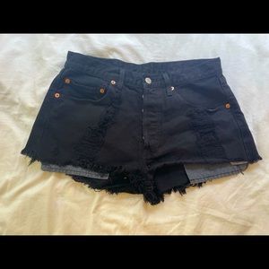 Black Levi’s Cutoff Shorts